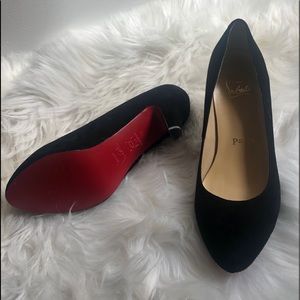 Louboutin pumps size 8